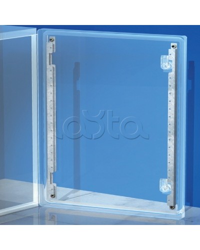 Рейки дверные, вертикальные, для шкафов CE В=700мм, 1 упаковка - 2шт. DKC R5S70 в Муроме Аксессуары для стоек и шкафов Pintop.ru