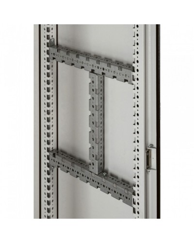 Набор траверсов Legrand 020532 в Муроме Аксессуары для стоек и шкафов Pintop.ru